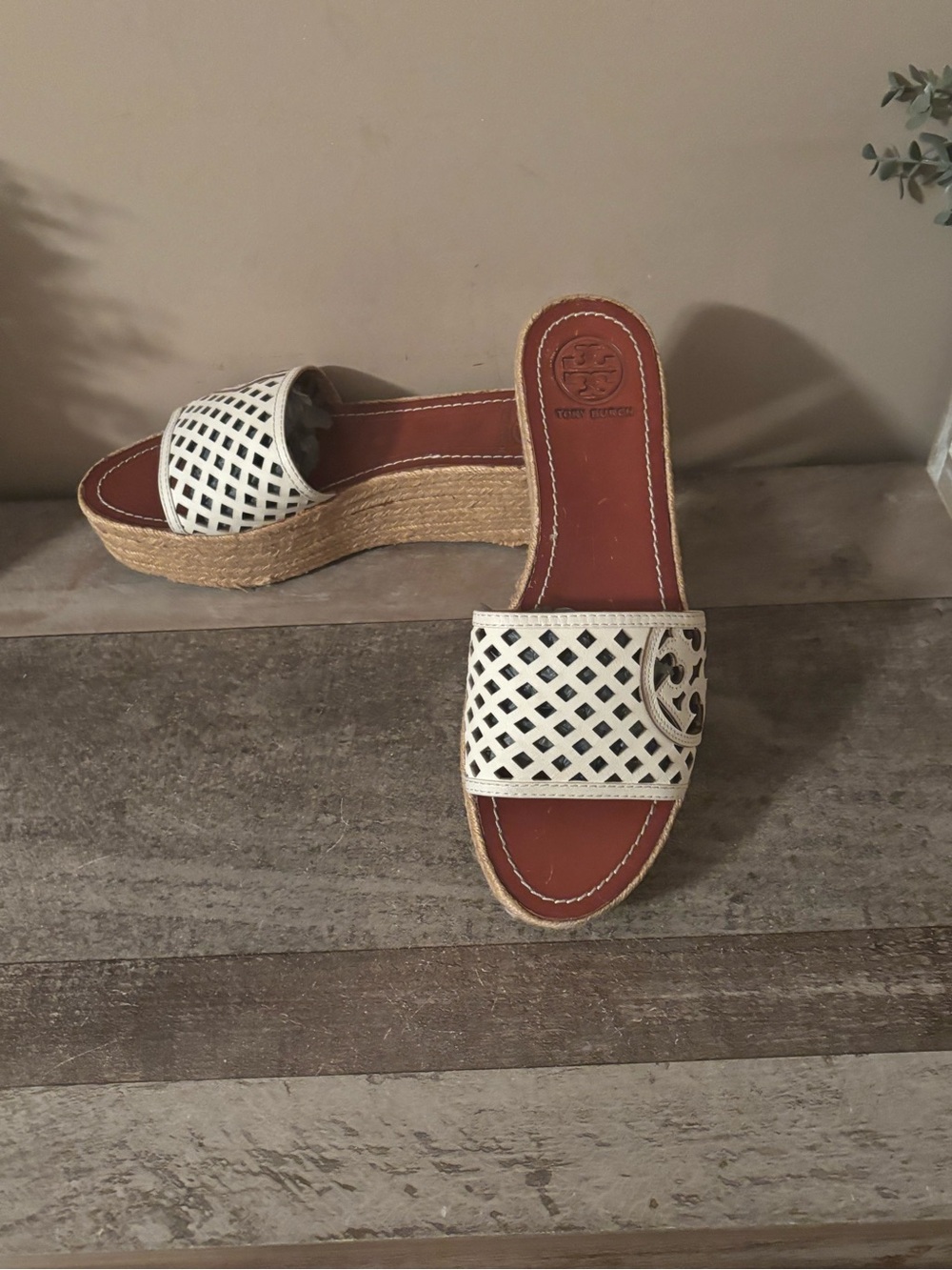 TORY BURCH WHITE LEATHER CUTOUT ESPADRILLE WEDGE SANDAL SIZE 10